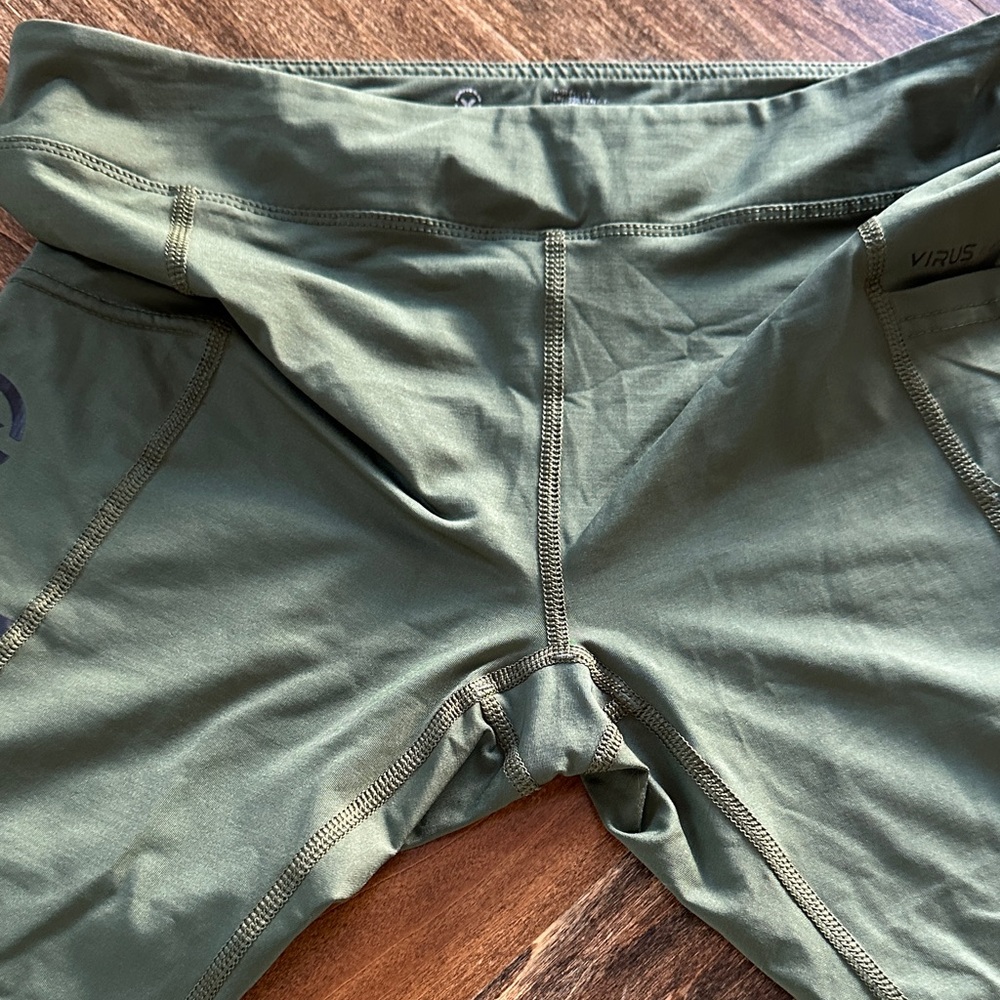 Virus Compression Capri - Picture 8 of 11